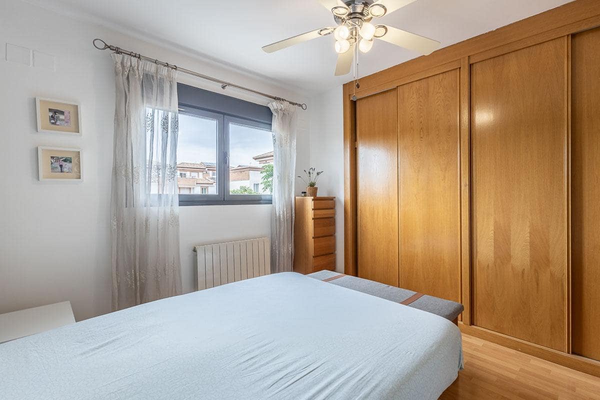 4 soverom Rekkehus til salgs i Armilla med garasje - € 405 000 (Ref: 9029528)