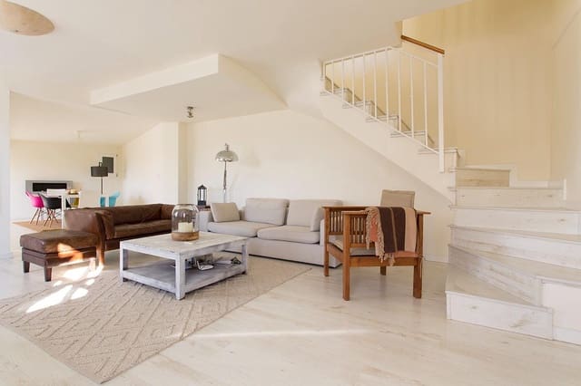 3 soveværelse Rækkehus til salg i Cenes de la Vega med swimmingpool - € 235.000 (Ref: 9031523)