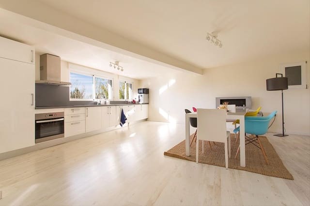 3 soveværelse Rækkehus til salg i Cenes de la Vega med swimmingpool - € 235.000 (Ref: 9031523)