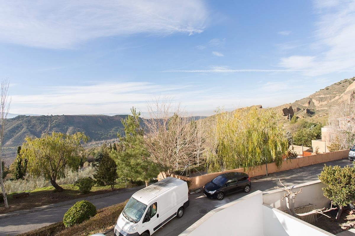 3 soveværelse Rækkehus til salg i Cenes de la Vega med swimmingpool - € 235.000 (Ref: 9031523)