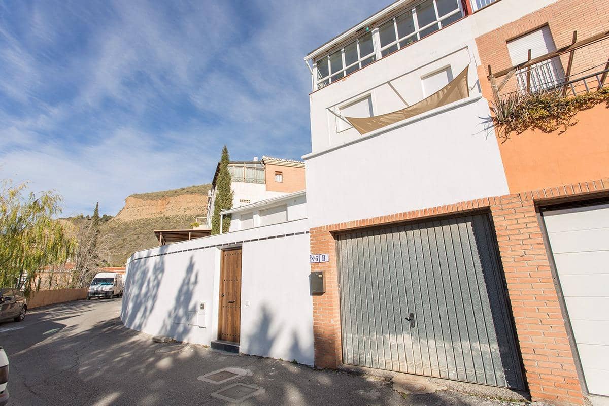 3 soveværelse Rækkehus til salg i Cenes de la Vega med swimmingpool - € 235.000 (Ref: 9031523)