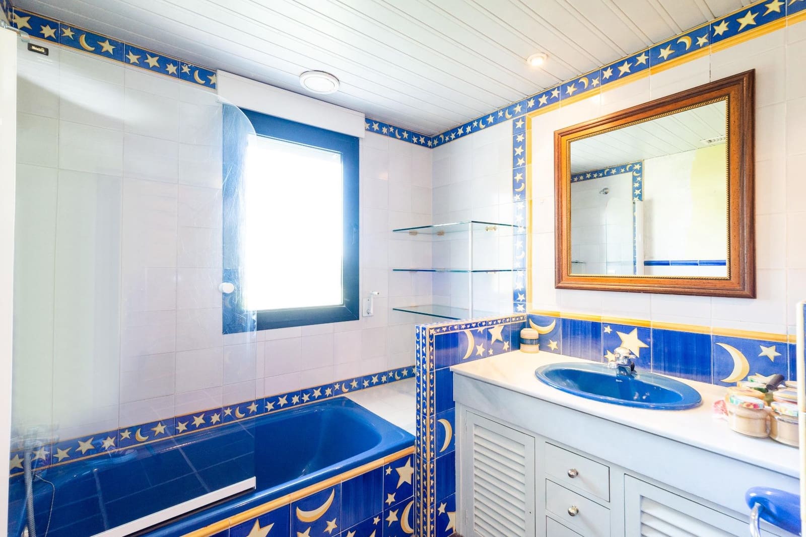 5 soveværelse Villa til salg i Granada by med garage - € 890.000 (Ref: 9048796)