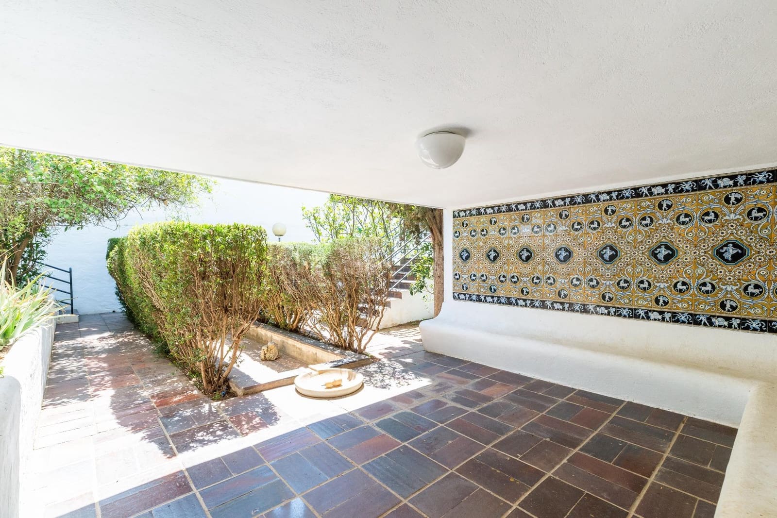 5 soveværelse Villa til salg i Granada by med garage - € 890.000 (Ref: 9048796)