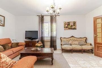 4 sovrum Finca/Hus på landet till salu i Moraleda de Zafayona med pool garage - 599 000 € (Ref: 9048800)