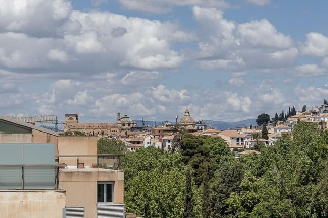 4 soveværelse Villa til salg i Cervantes, Granada by med garage - € 775.000 (Ref: 9048801)