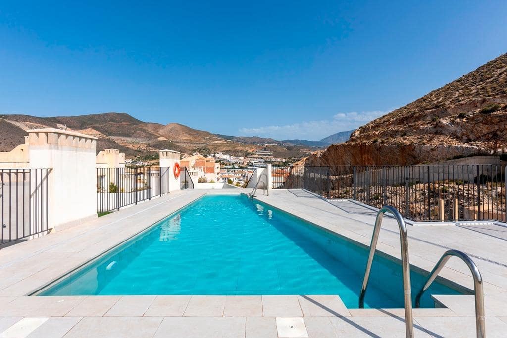 2 soveværelse Lejlighed til salg i Castell de Ferro med swimmingpool - € 190.000 (Ref: 9062349)