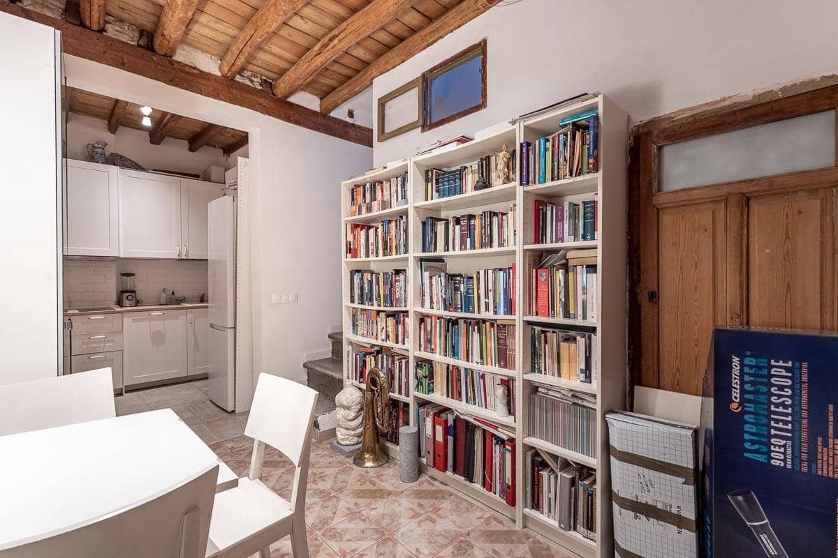 2 soveværelse Rækkehus til salg i Granada by - € 399.000 (Ref: 9065202)