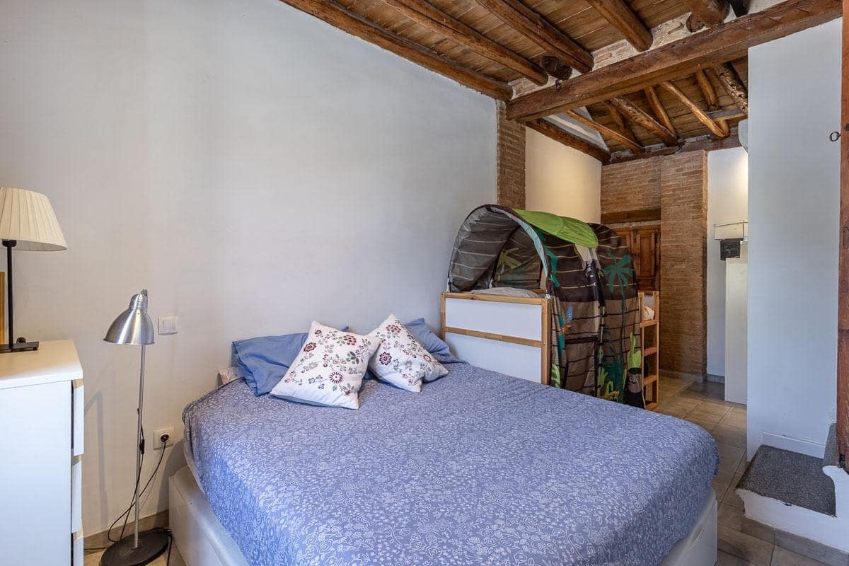 2 soveværelse Rækkehus til salg i Granada by - € 399.000 (Ref: 9065202)