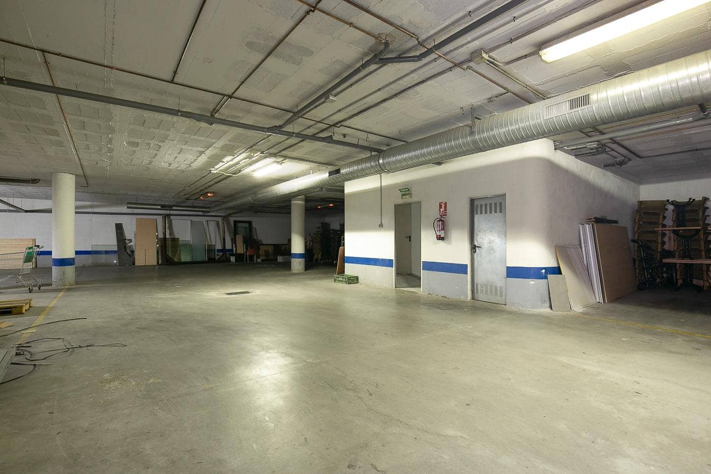 Kontor til leje i Granada by med garage - € 700 (Ref: 9099102)