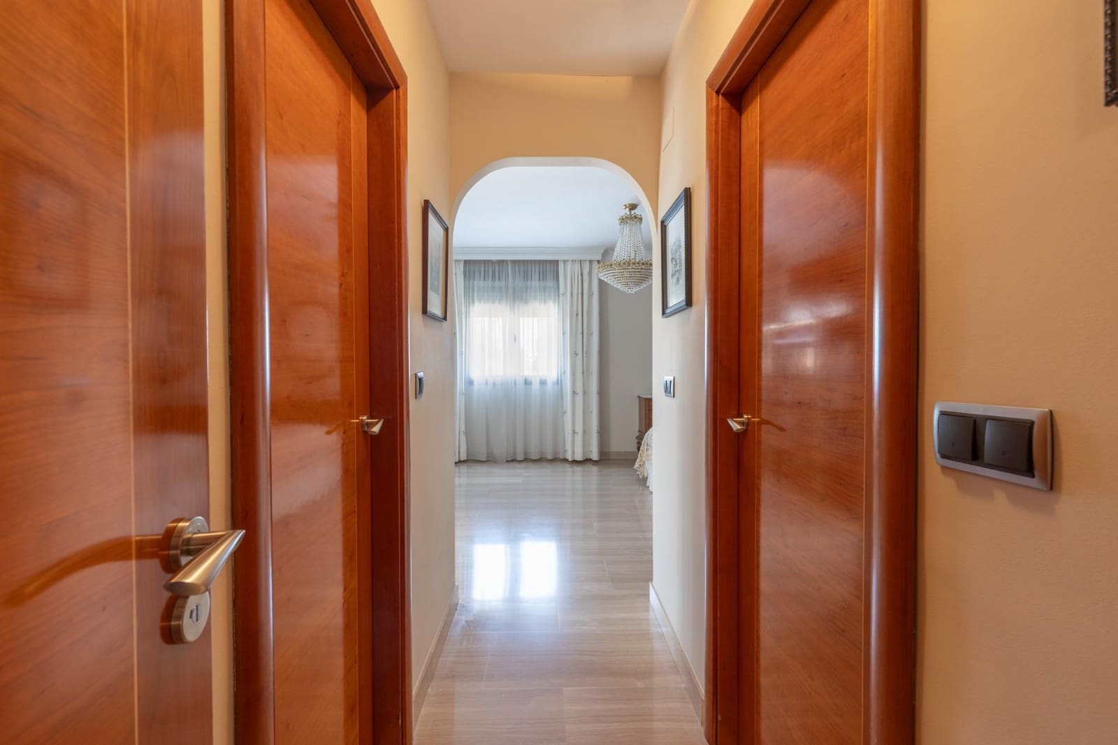 5 bedroom Villa for sale in Ogijares with pool garage - € 630,000 (Ref: 9374109)