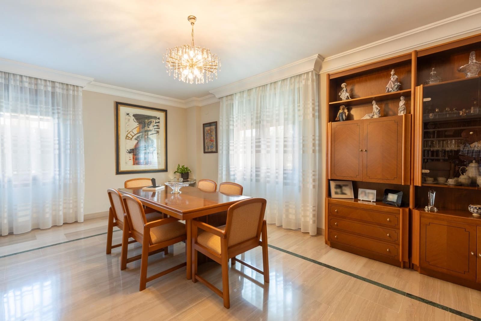 5 bedroom Villa for sale in Ogijares with pool garage - € 630,000 (Ref: 9374109)