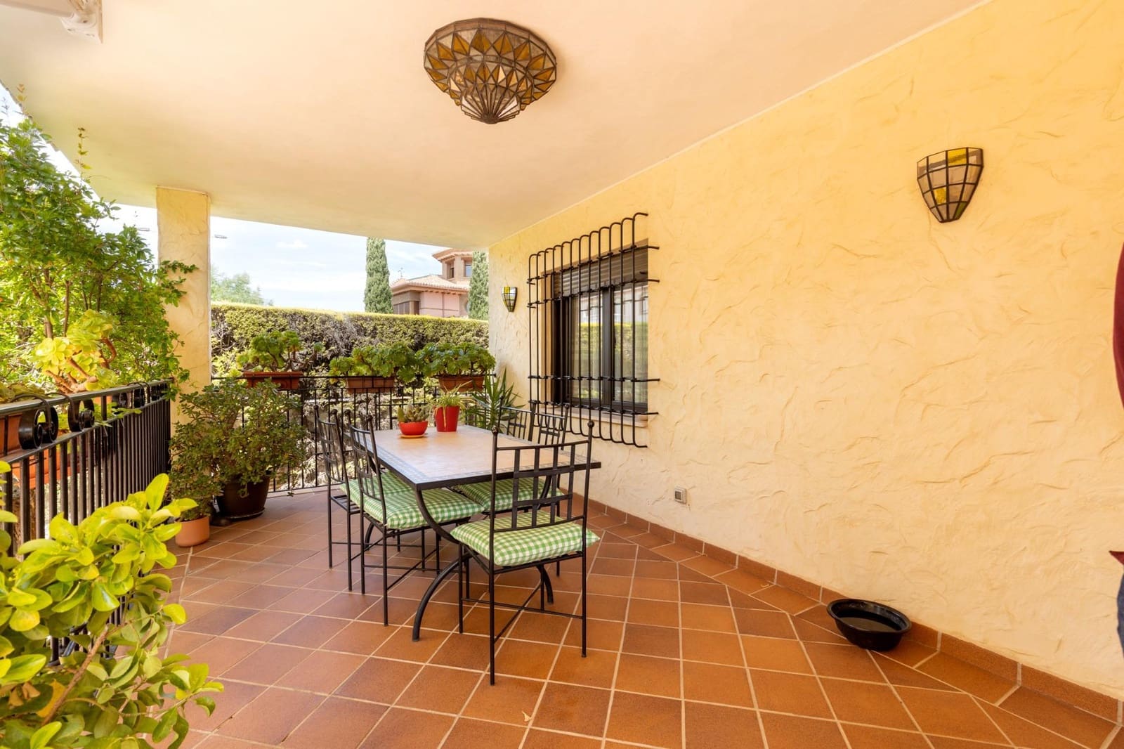 5 bedroom Villa for sale in Ogijares with pool garage - € 630,000 (Ref: 9374109)