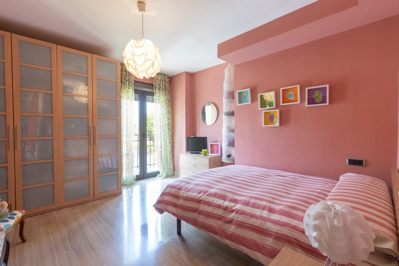 5 bedroom Villa for sale in Ogijares with pool garage - € 630,000 (Ref: 9374109)