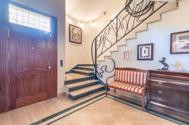 5 Zimmer Villa zu verkaufen in Ogíjares mit Pool Garage - 630.000 € (Ref: 9374109)