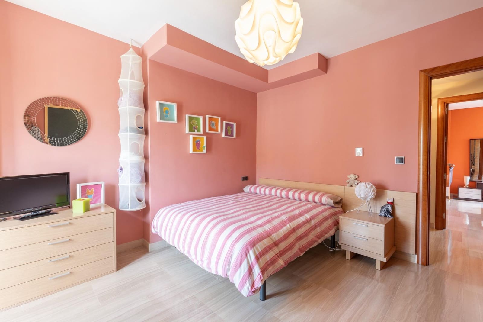 5 bedroom Villa for sale in Ogijares with pool garage - € 630,000 (Ref: 9374109)