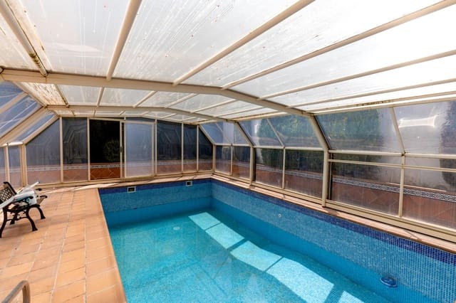 5 Zimmer Villa zu verkaufen in Ogíjares mit Pool Garage - 630.000 € (Ref: 9374109)