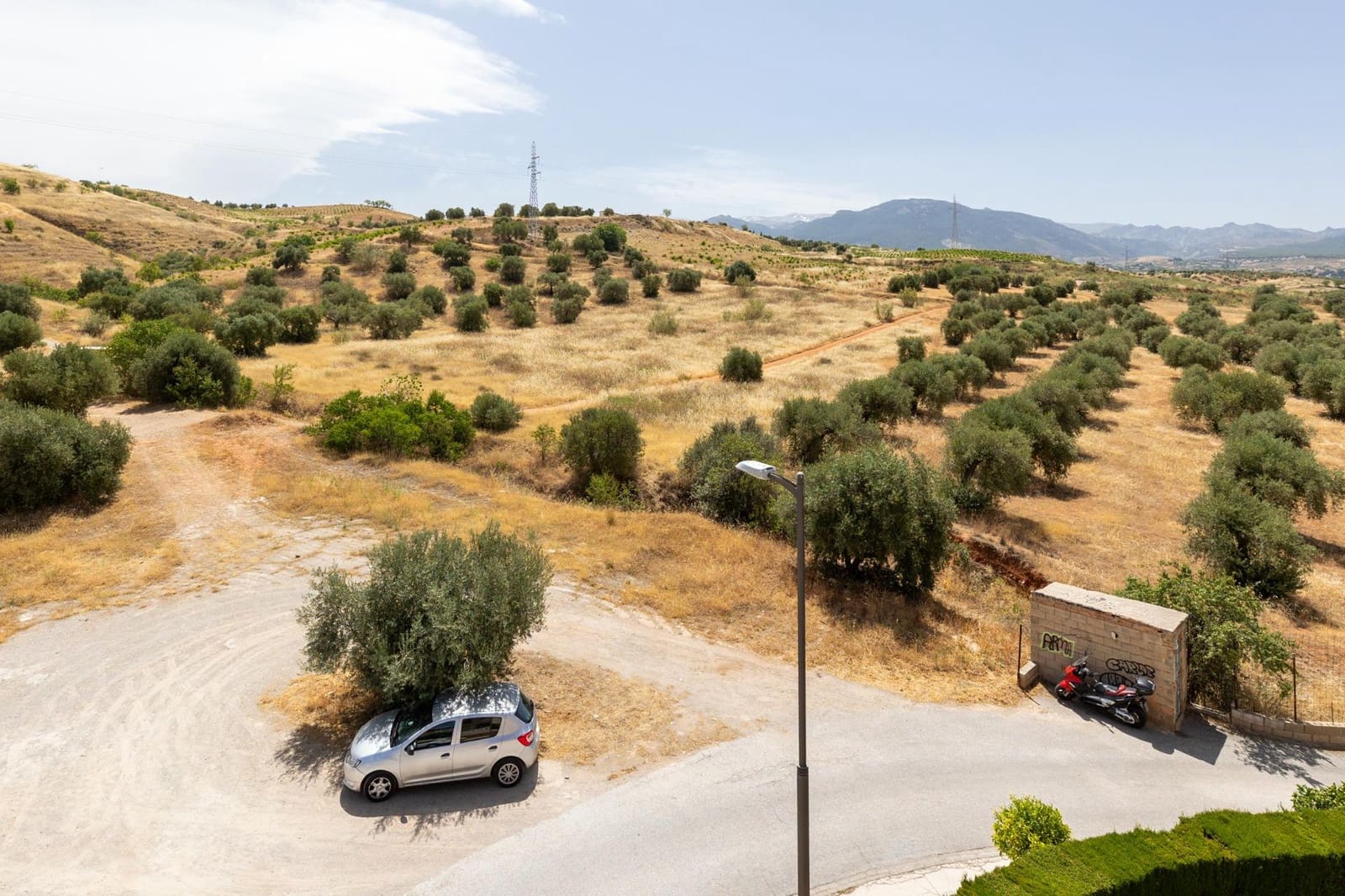 4 bedroom Villa for sale in Huetor Vega with pool garage - € 480,000 (Ref: 9374110)