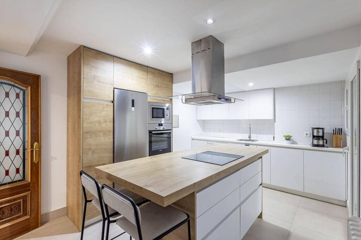 3 makuuhuone Asunto myytävänä paikassa Granada kaupunki - 615 000 € (Ref: 9374113)