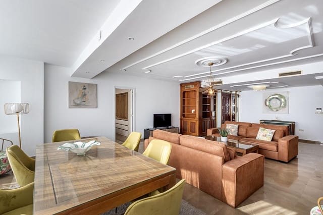 3 sypialnia Mieszkanie na sprzedaż w Centro, Miasto Grenada - 615 000 € (Ref: 9374113)