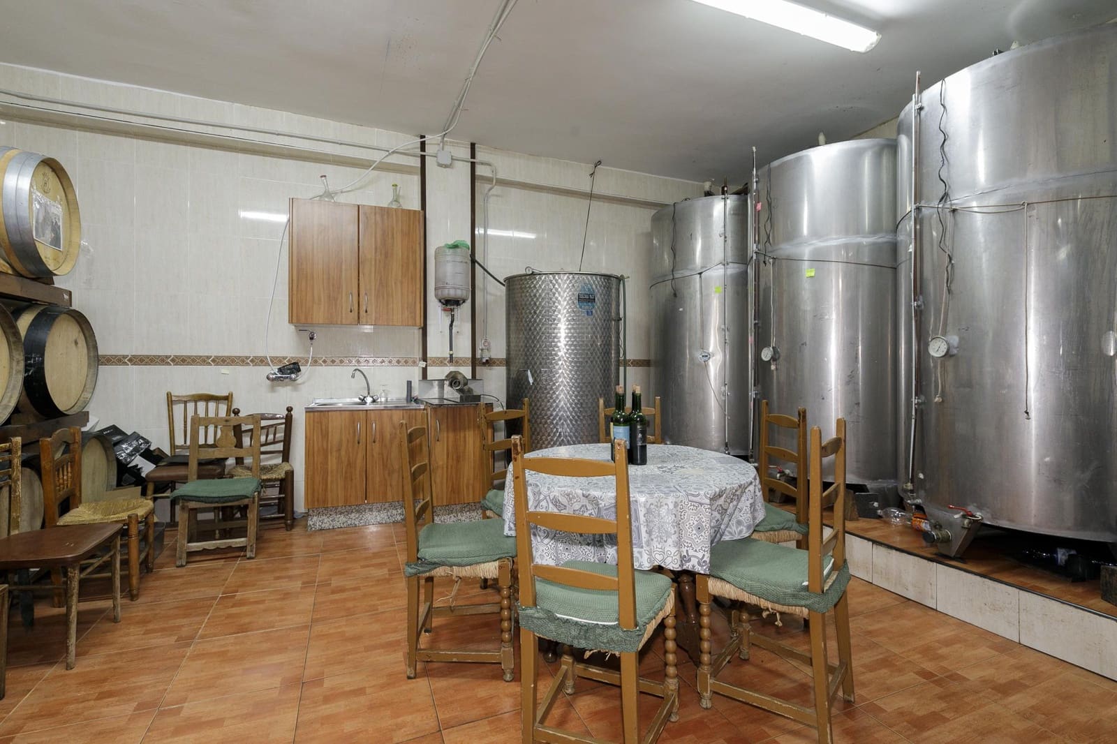 6 soveværelse Virksomhed til salg i Granada by - € 1.550.000 (Ref: 9374117)