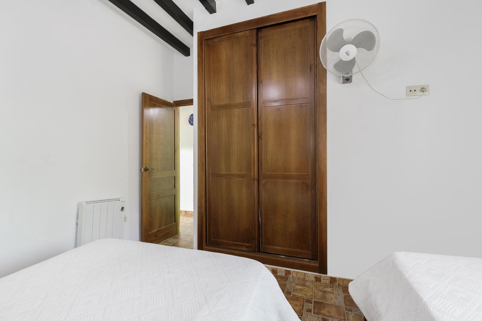 6 soveværelse Virksomhed til salg i Granada by - € 1.550.000 (Ref: 9374117)