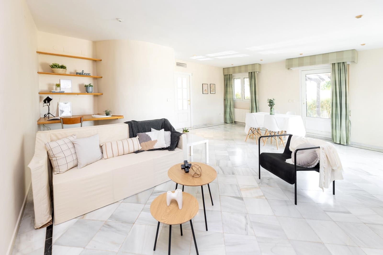 3 slaapkamer Villa te koop in Granada stad met zwembad garage - € 699.000 (Ref: 9374118)