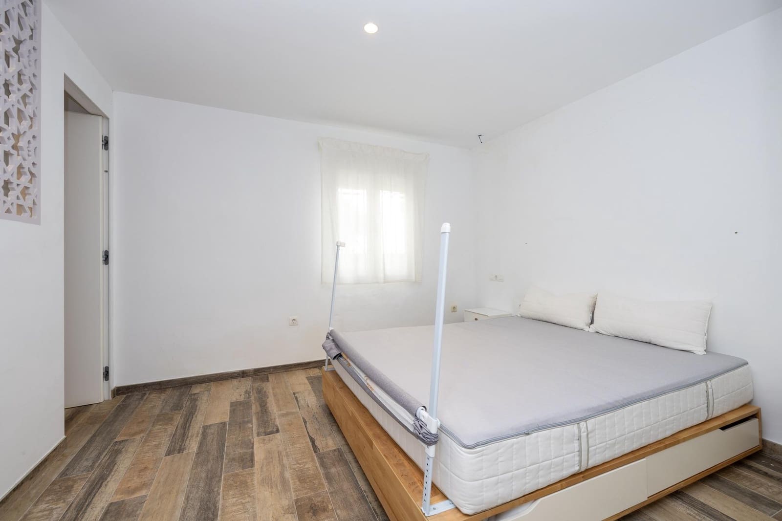 2 soveværelse Rækkehus til salg i Granada by - € 480.000 (Ref: 9374123)