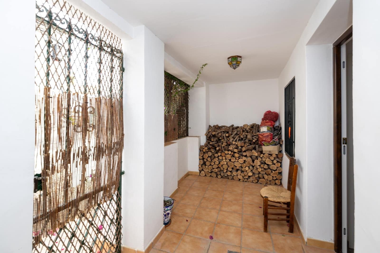 2 soveværelse Rækkehus til salg i Granada by - € 480.000 (Ref: 9374123)