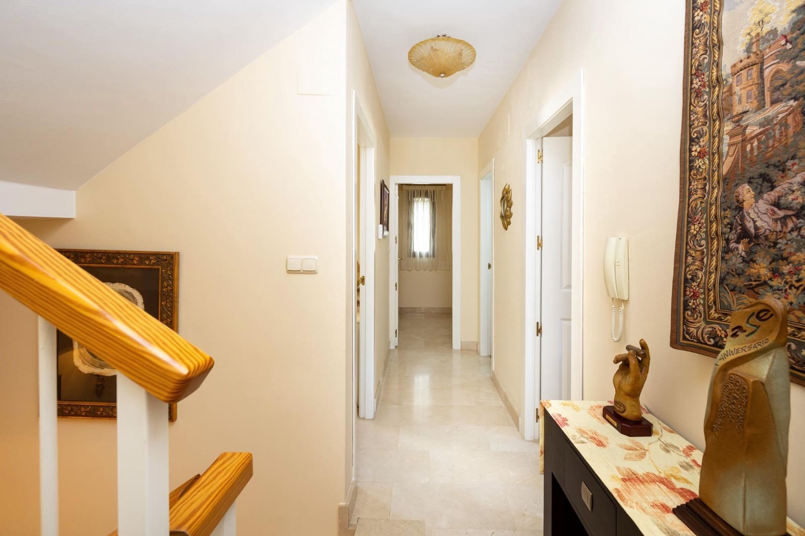 4 sypialnia Willa na sprzedaż w Miasto Grenada z basenem garażem - 450 000 € (Ref: 9374125)