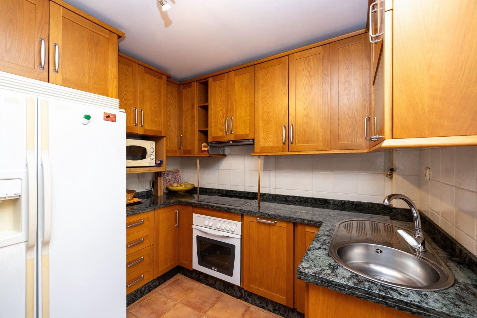 4 sypialnia Willa na sprzedaż w Miasto Grenada z basenem garażem - 450 000 € (Ref: 9374125)