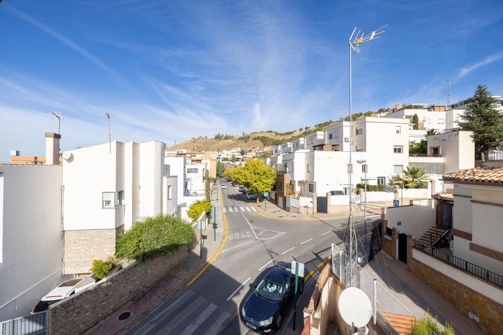 4 sypialnia Willa na sprzedaż w Miasto Grenada z basenem garażem - 450 000 € (Ref: 9374125)