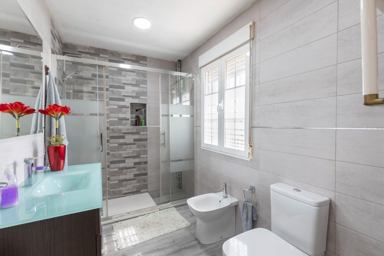 7 soveværelse Villa til salg i Otura med swimmingpool garage - € 449.000 (Ref: 9374312)