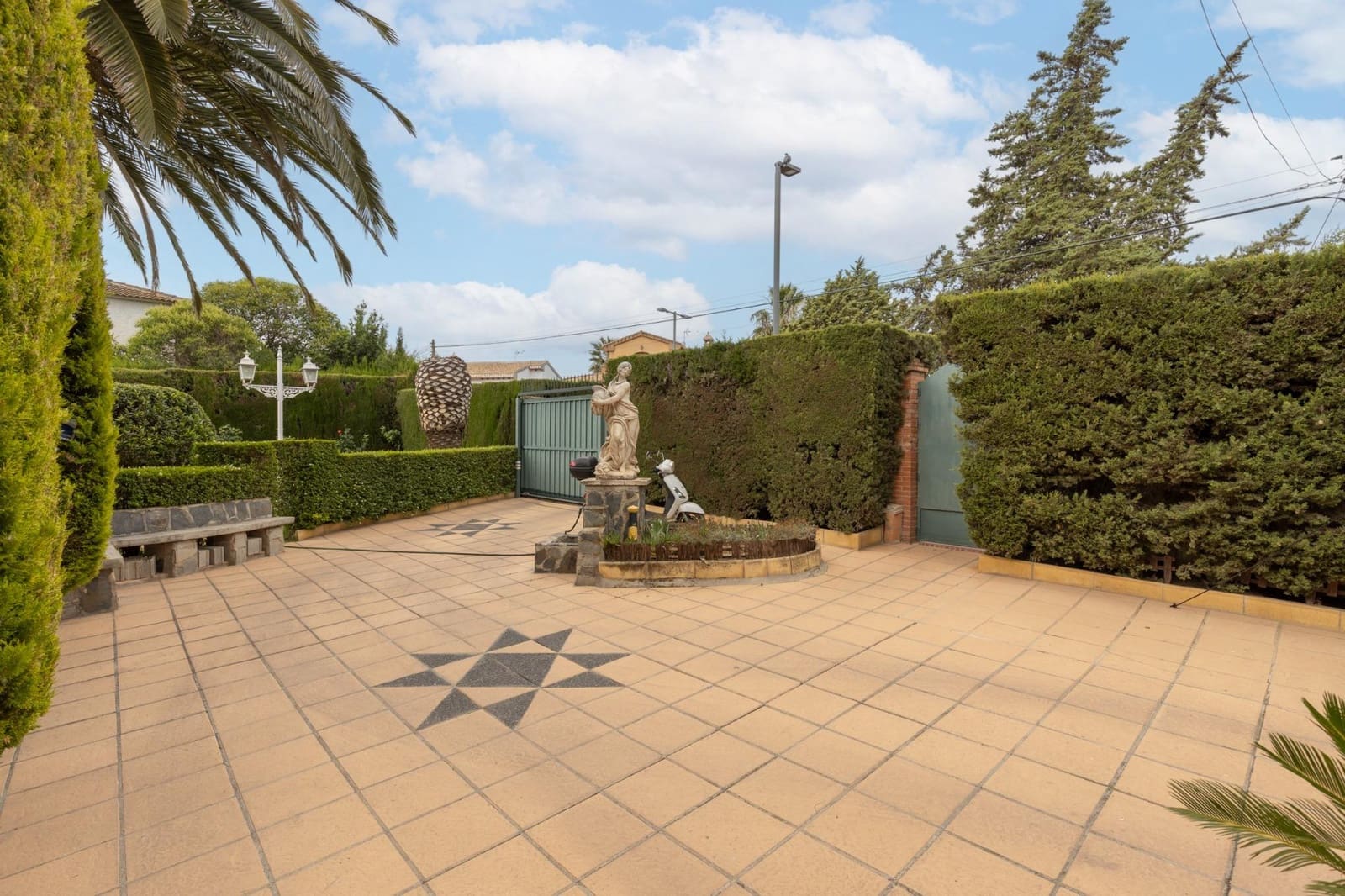 7 soveværelse Villa til salg i Otura med swimmingpool garage - € 449.000 (Ref: 9374312)