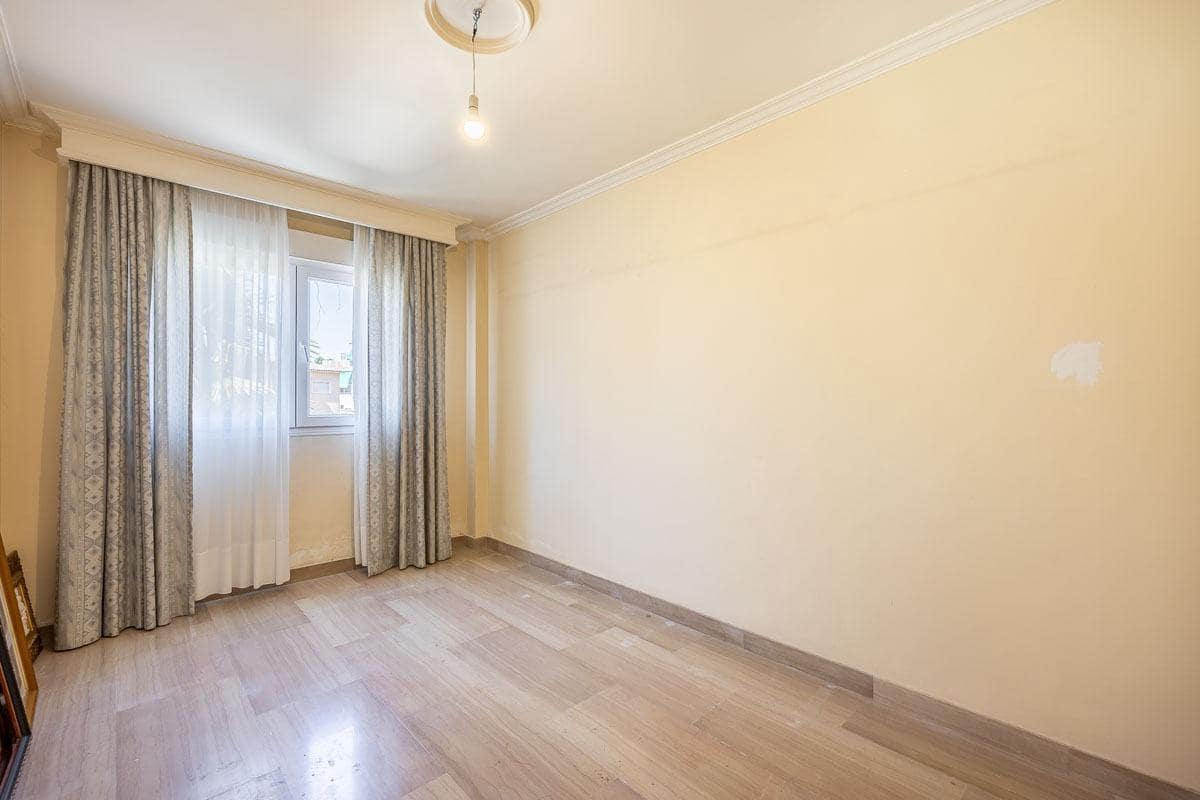 4 sypialnia Willa na sprzedaż w Miasto Grenada z basenem - 697 000 € (Ref: 9374313)