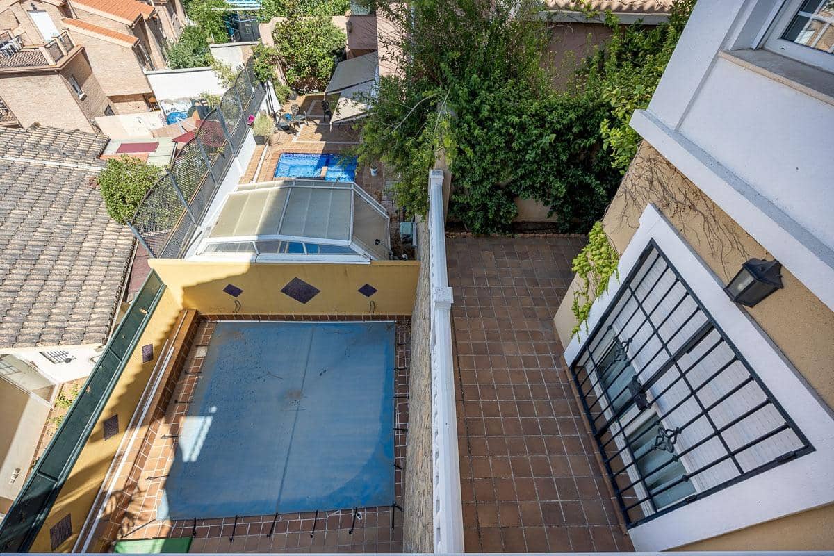 4 sypialnia Willa na sprzedaż w Miasto Grenada z basenem - 697 000 € (Ref: 9374313)