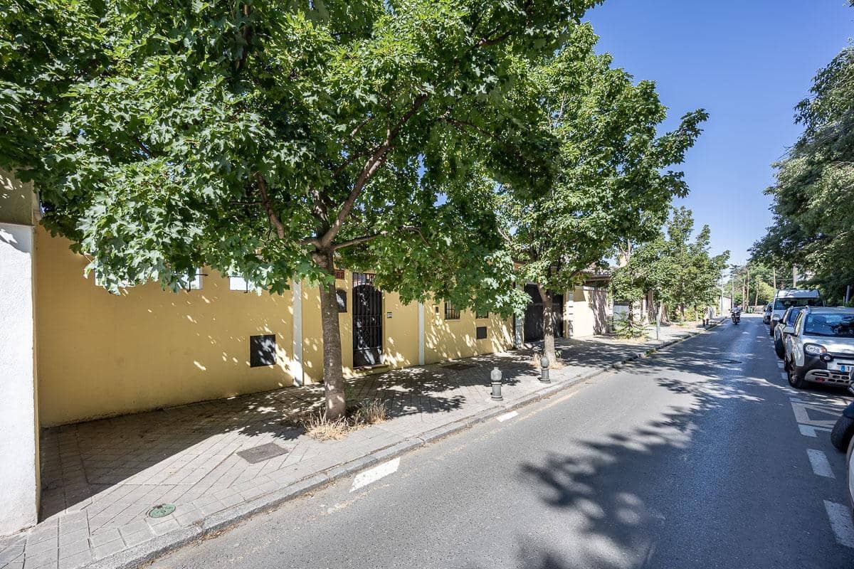 4 sypialnia Willa na sprzedaż w Miasto Grenada z basenem - 697 000 € (Ref: 9374313)