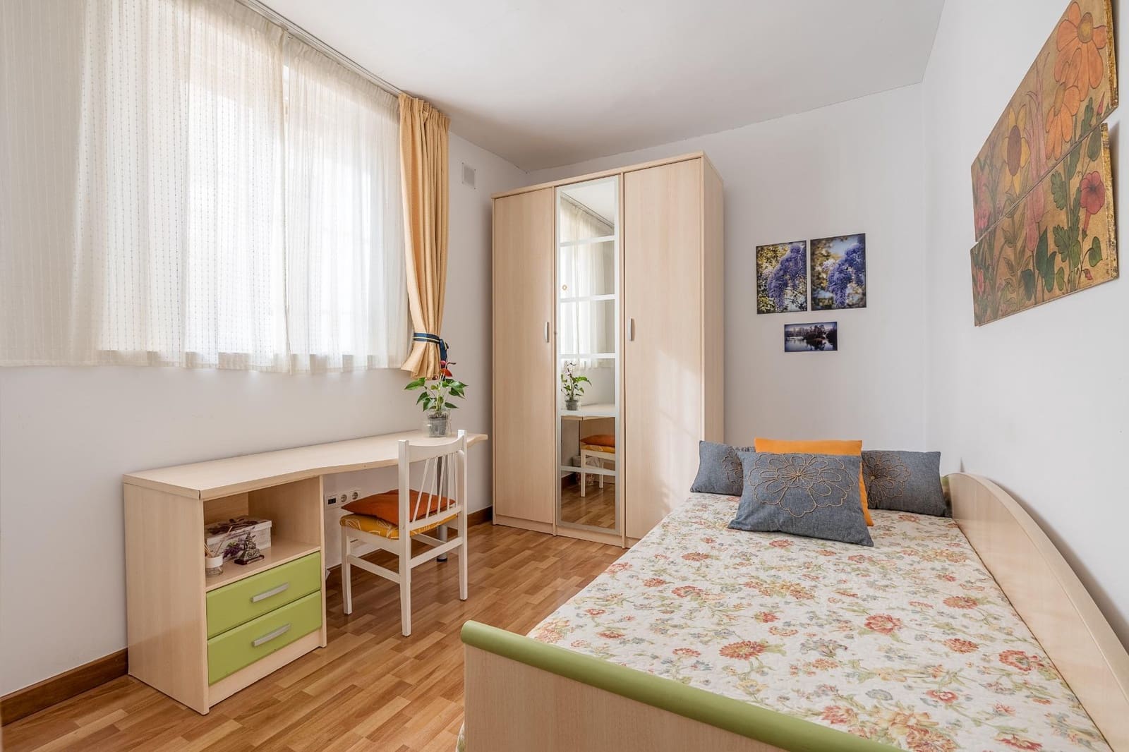 10 sypialnia Willa na sprzedaż w Miasto Grenada z basenem garażem - 1 300 000 € (Ref: 9374314)