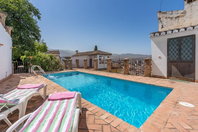 10 soveværelse Villa til salg i Granada by med swimmingpool garage - € 1.300.000 (Ref: 9374314)