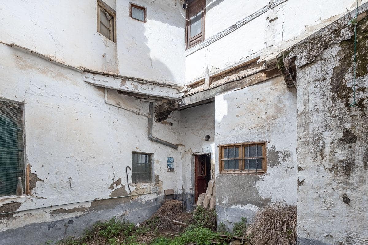 8 slaapkamer Hotel te koop in Granada stad - € 621.000 (Ref: 9374315)