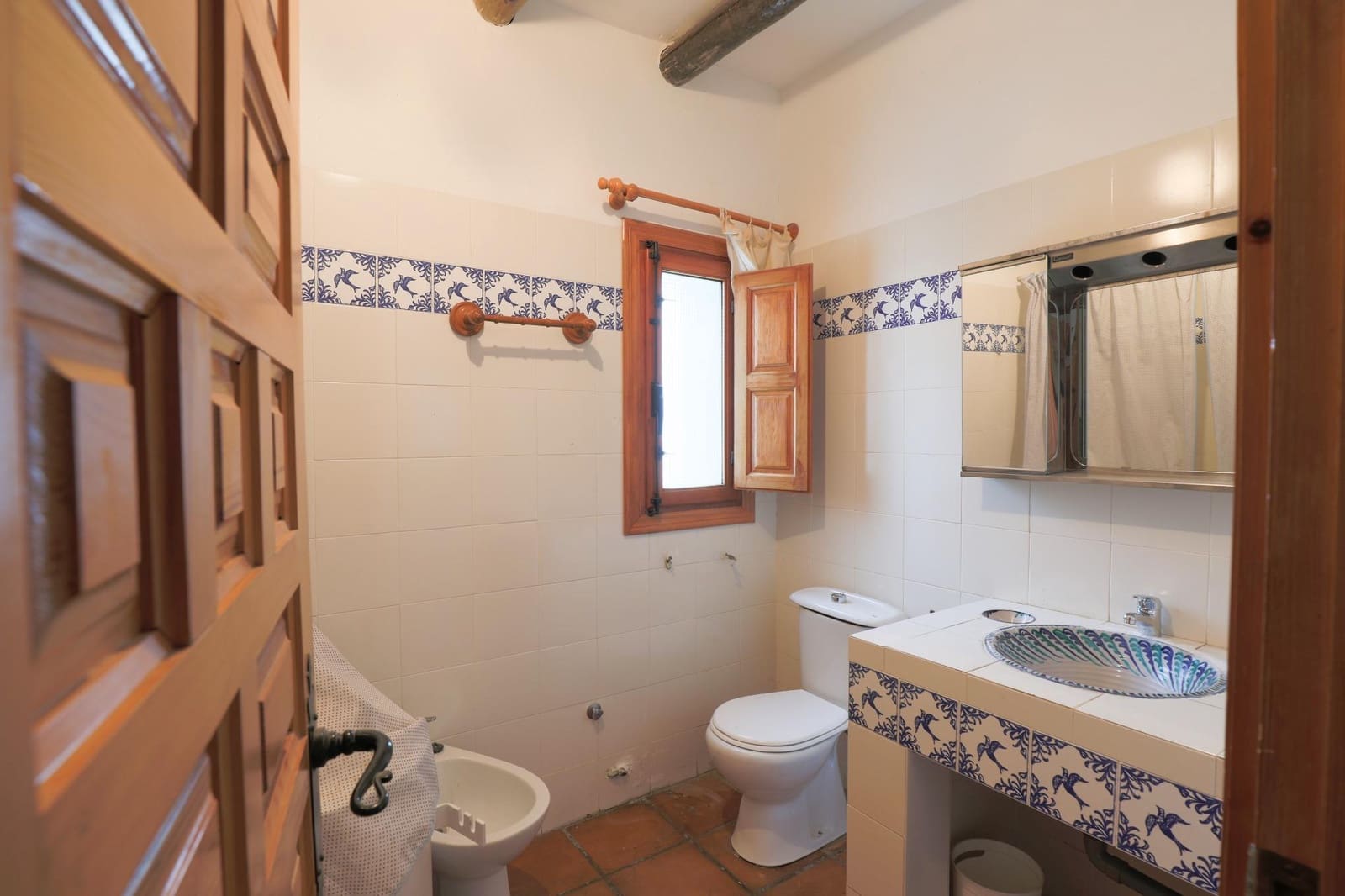 15 soverom Villa til salgs i Busquistar med garasje - € 428 656 (Ref: 9379046)