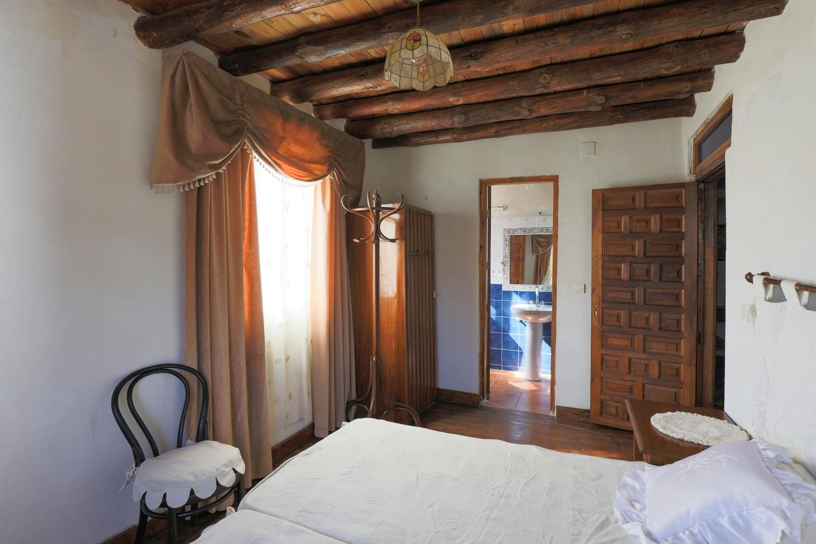 15 soverom Villa til salgs i Busquistar med garasje - € 428 656 (Ref: 9379046)