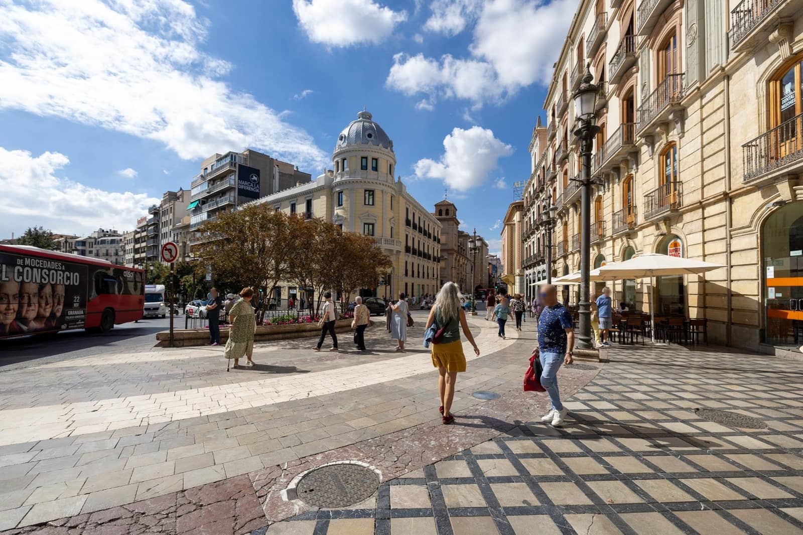 Piso de 5 habitaciones en Granada ciudad en venta - 1.100.000 € (Ref: 9382868)