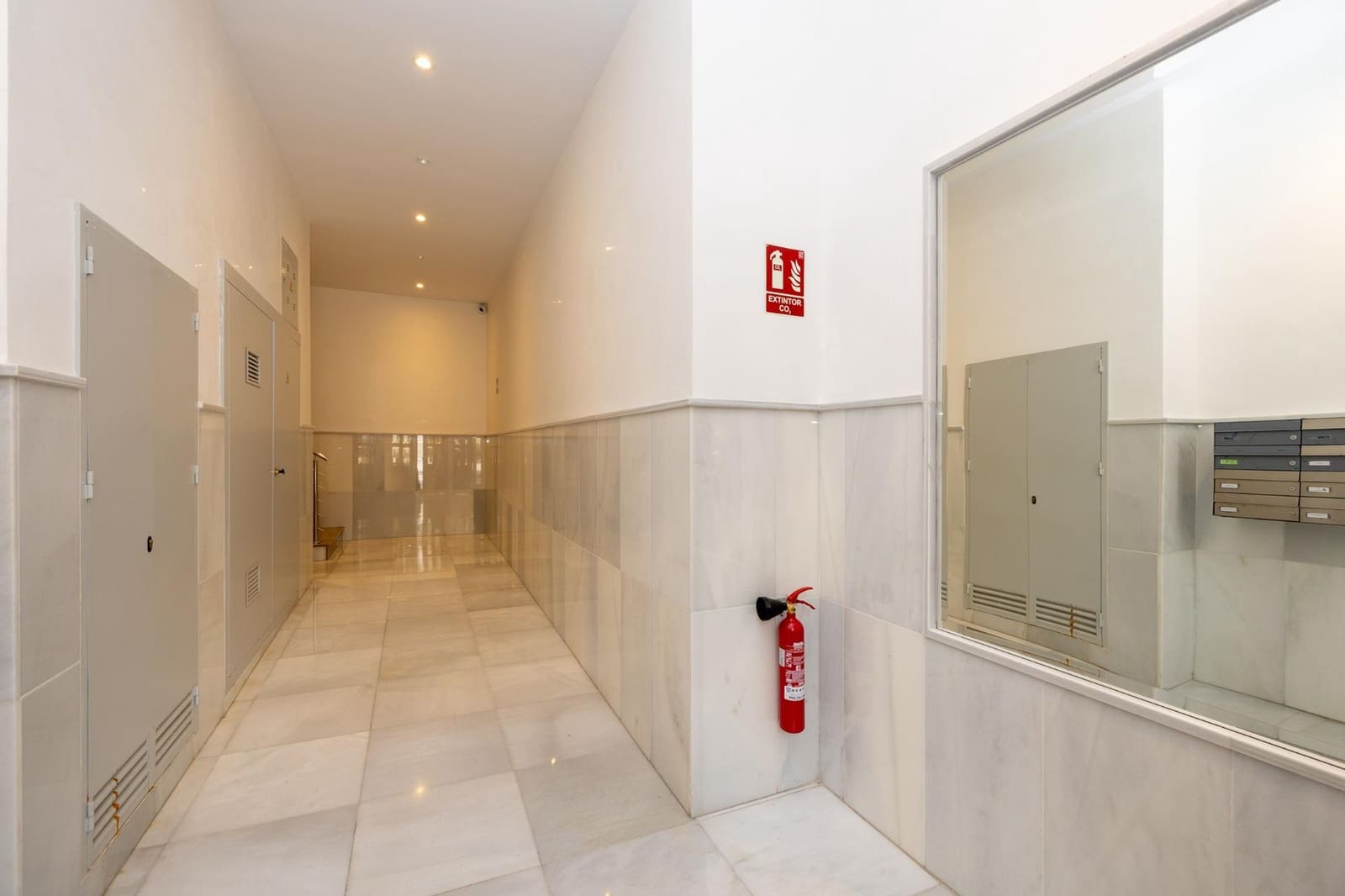 Piso de 5 habitaciones en Granada ciudad en venta - 1.100.000 € (Ref: 9382868)