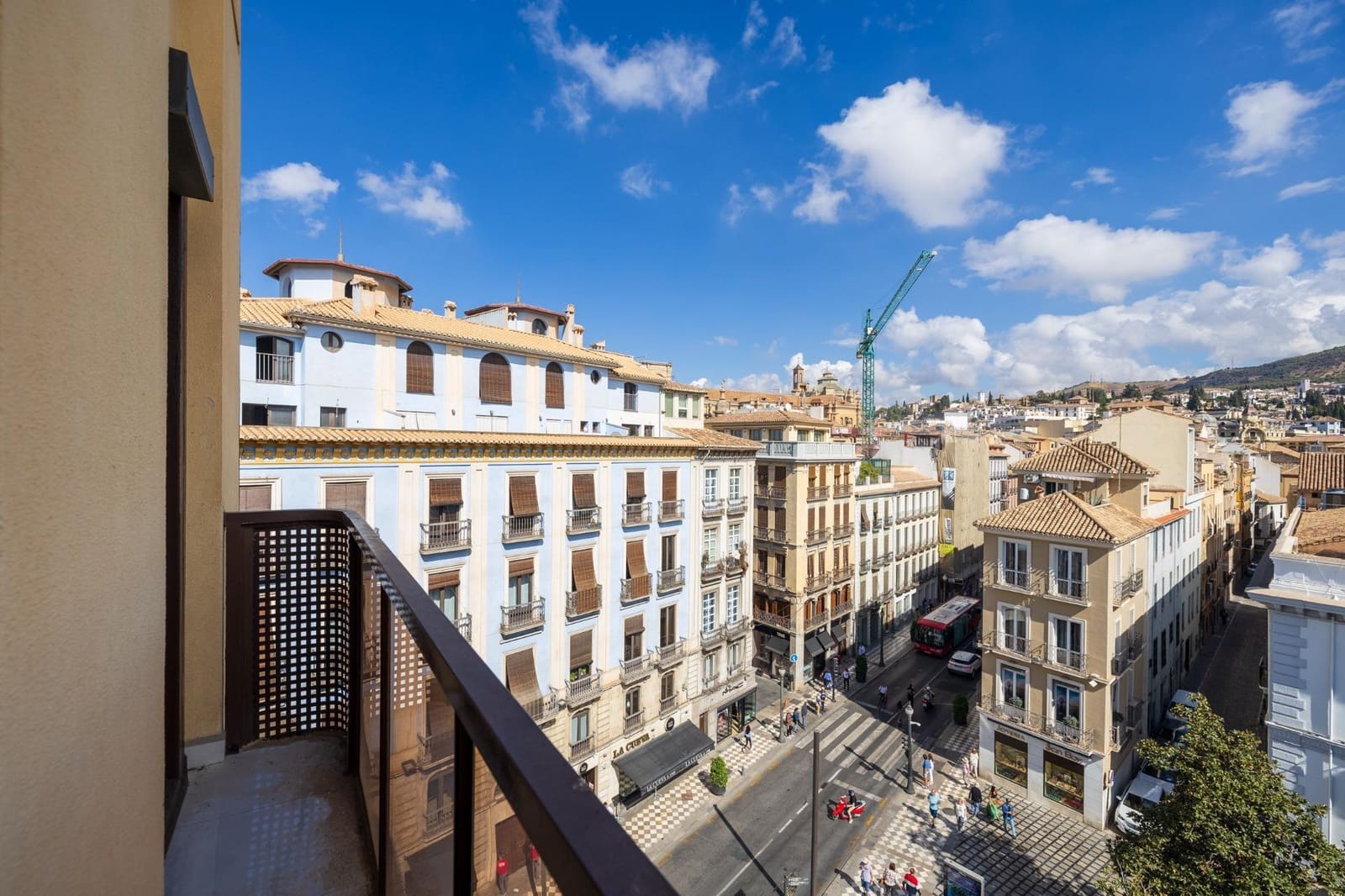 Piso de 5 habitaciones en Granada ciudad en venta - 1.100.000 € (Ref: 9382868)