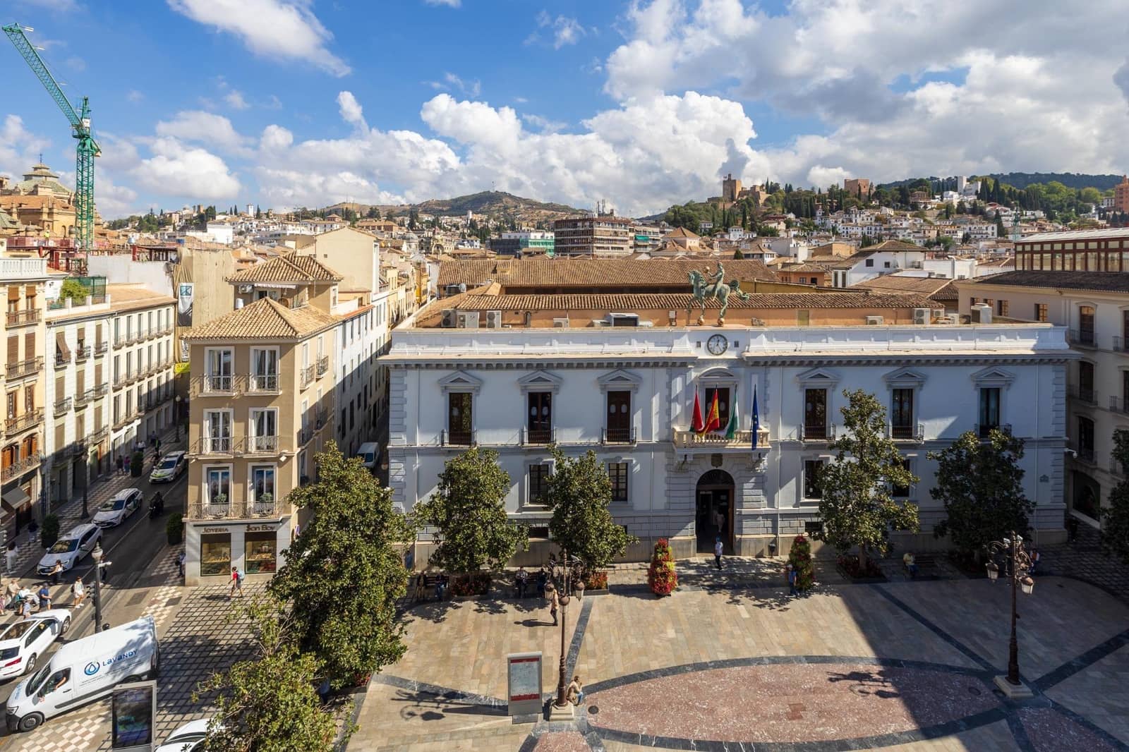 Piso de 5 habitaciones en Granada ciudad en venta - 1.100.000 € (Ref: 9382868)