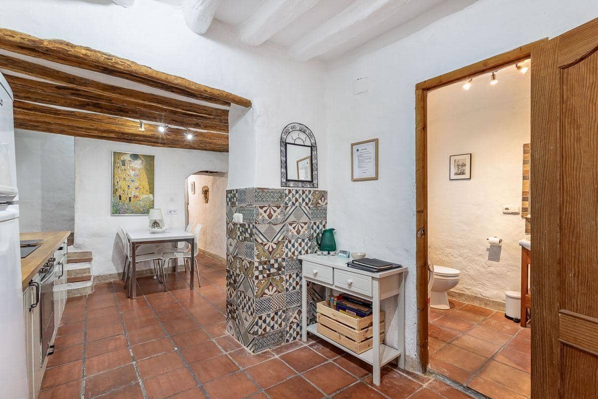 2 bedroom Townhouse for sale in Alhama de Granada - € 89,000 (Ref: 9386017)