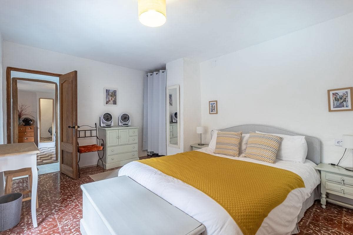 2 bedroom Townhouse for sale in Alhama de Granada - € 89,000 (Ref: 9386017)