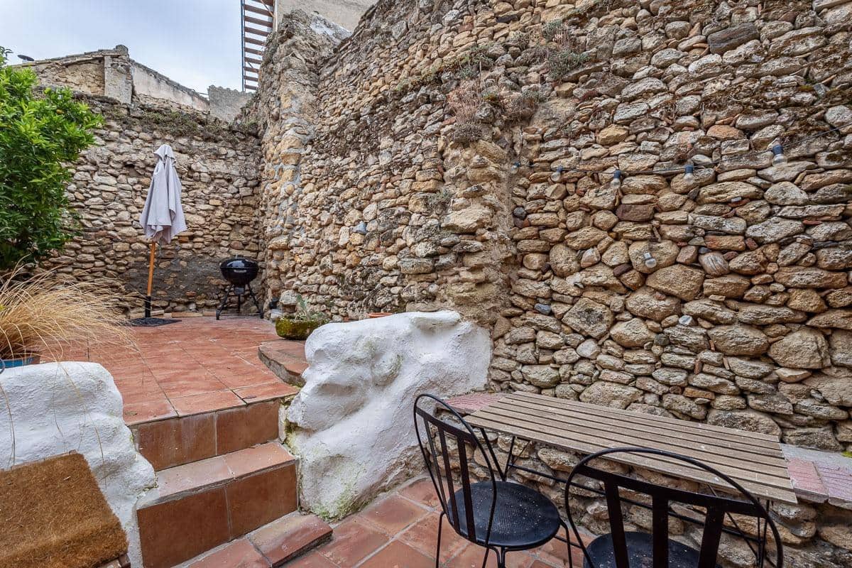 2 bedroom Townhouse for sale in Alhama de Granada - € 89,000 (Ref: 9386017)