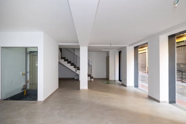 Byhus til salg i Centro, Granada by - € 1.200.000 (Ref: 9404429)