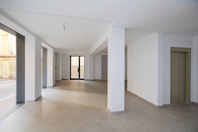 Byhus til salg i Centro, Granada by - € 1.200.000 (Ref: 9404429)